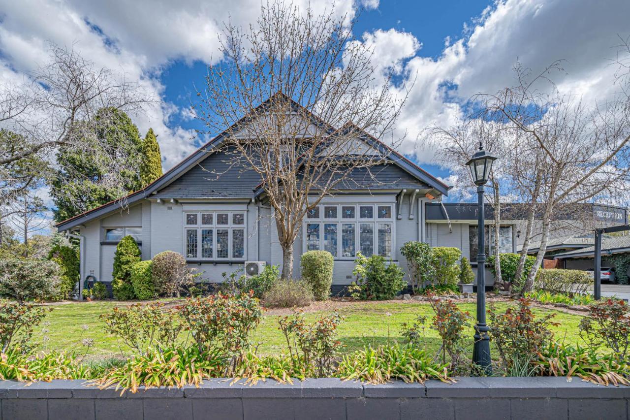 Cotswold Gardens Motel Armidale Exterior photo