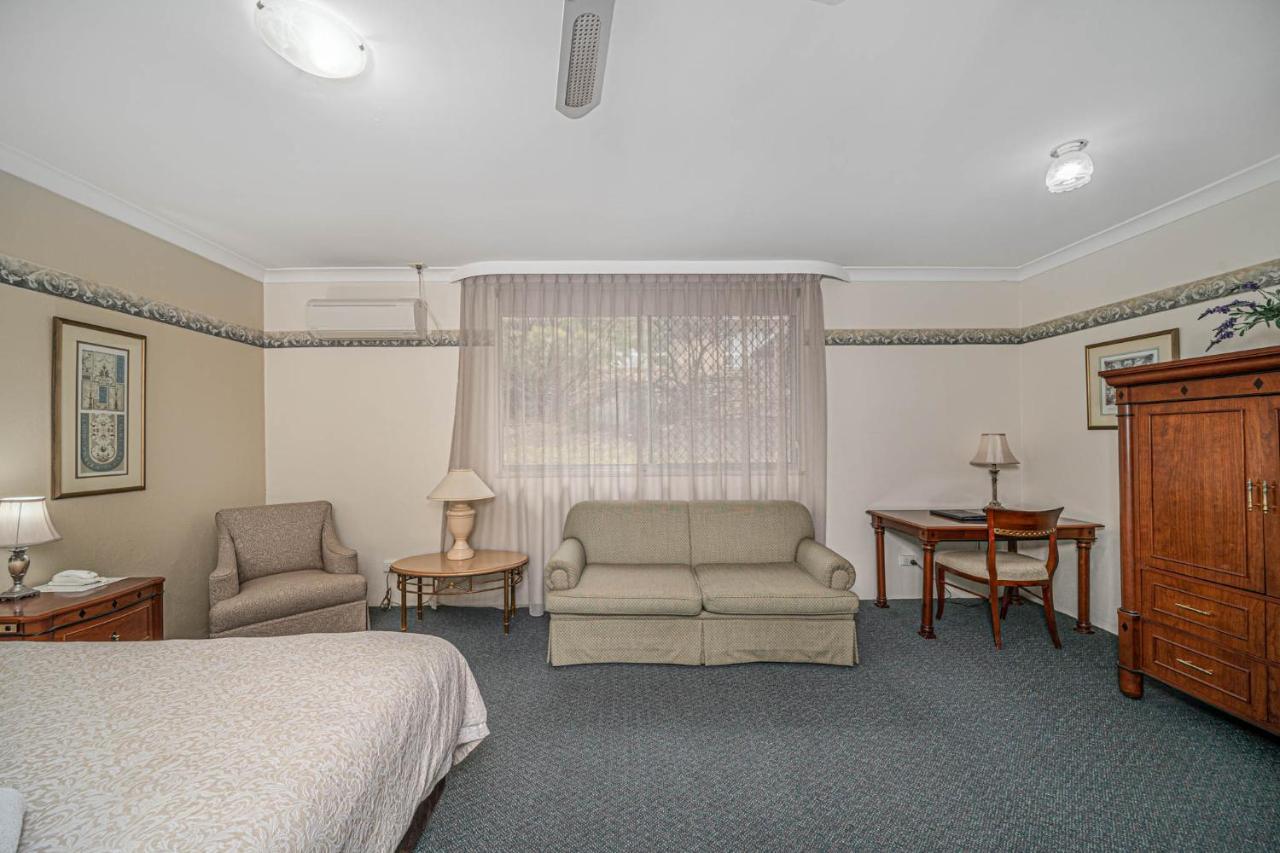 Cotswold Gardens Motel Armidale Exterior photo