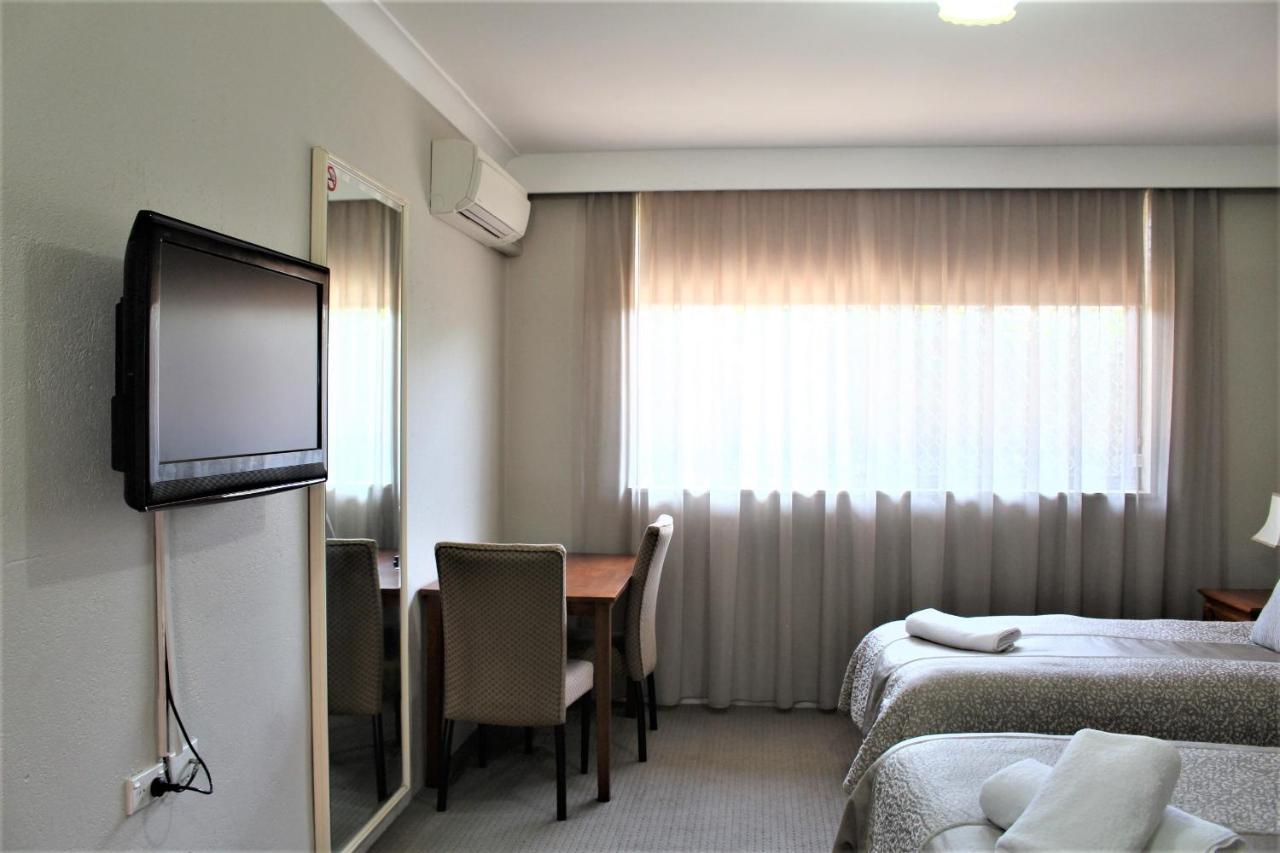 Cotswold Gardens Motel Armidale Exterior photo