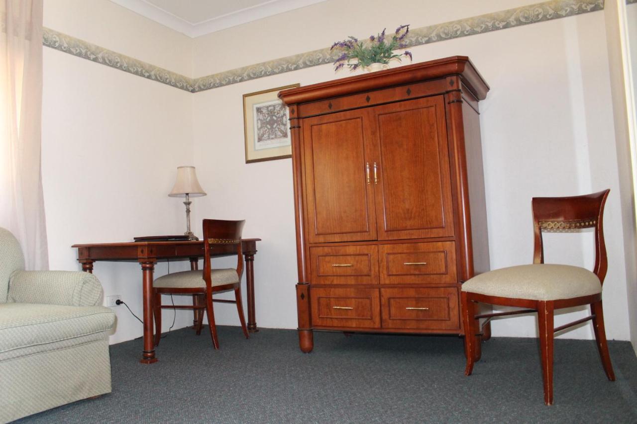 Cotswold Gardens Motel Armidale Exterior photo